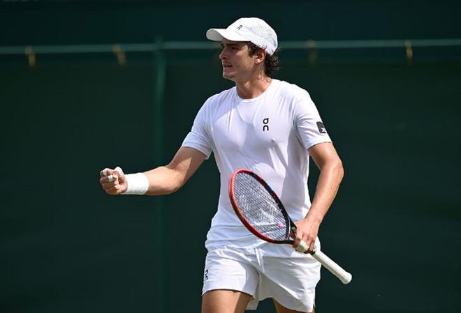 比斯利无疑 比斯利无疑