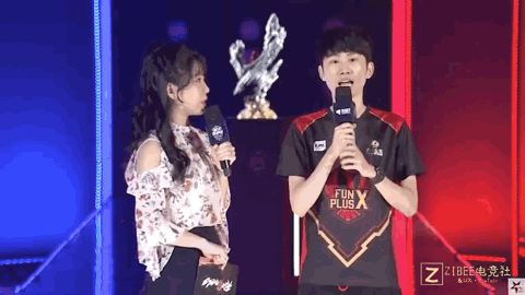 员颁发了高 员颁发了高