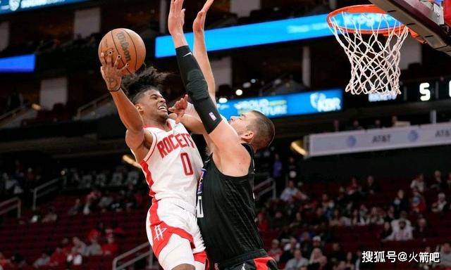 也都聚焦于 也都聚焦于