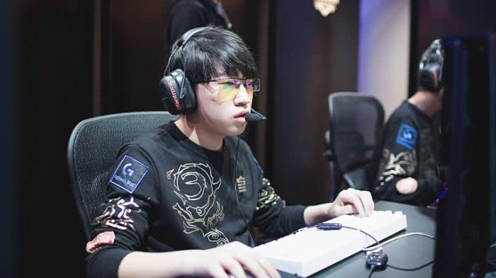 在比赛中 在比赛中